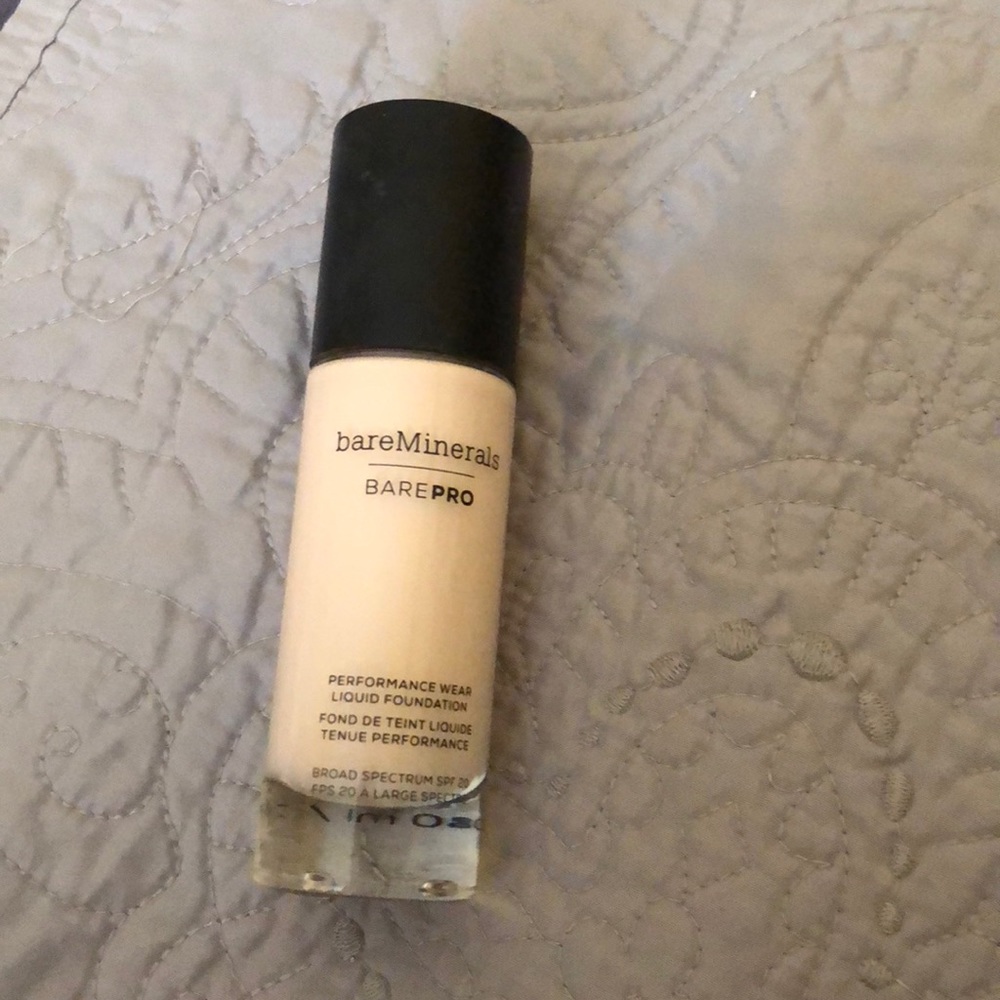 Bare Minerals BarePro Foundation Fair
